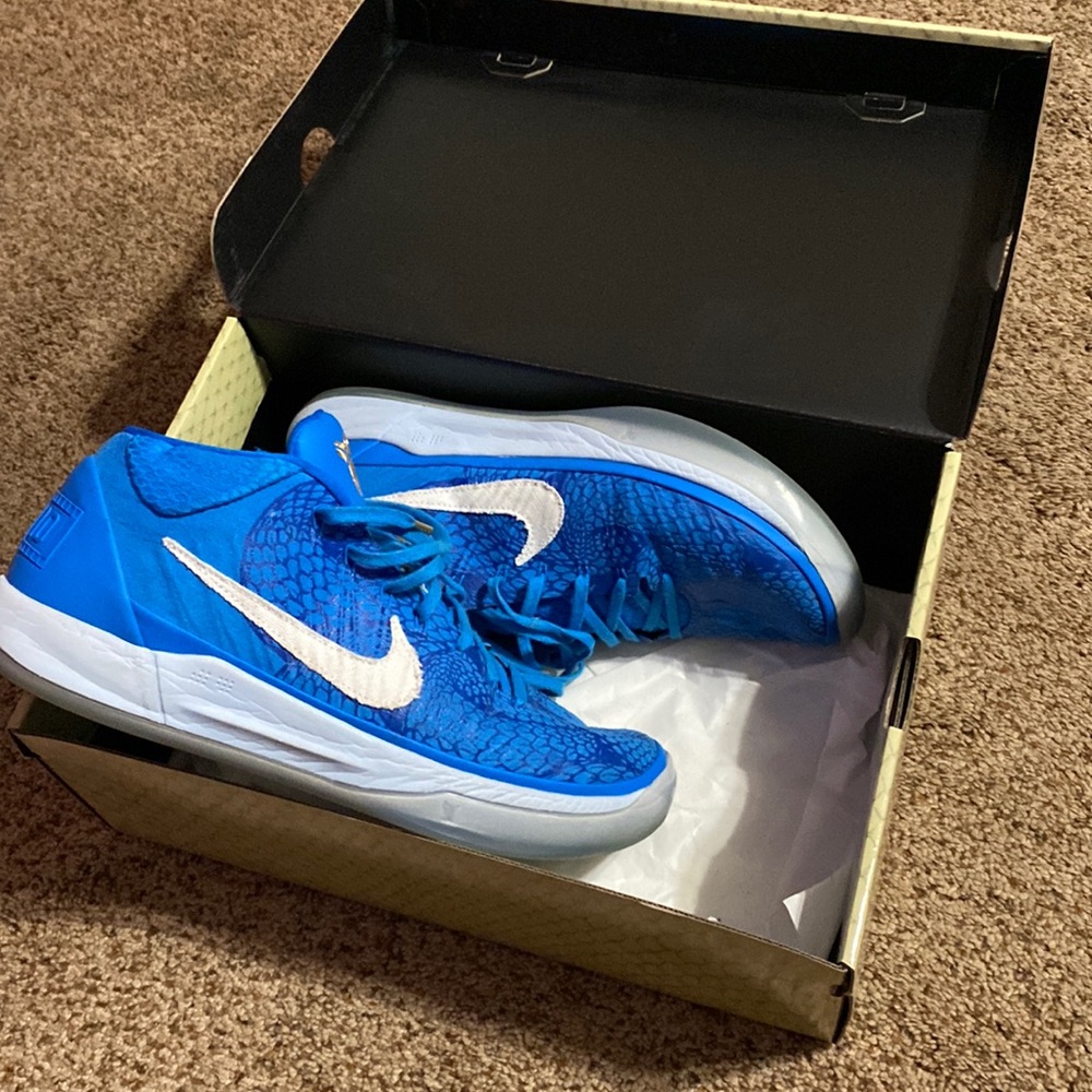 Nike Kobe A.D. Mid ‘DeMar DeRozan’PE
